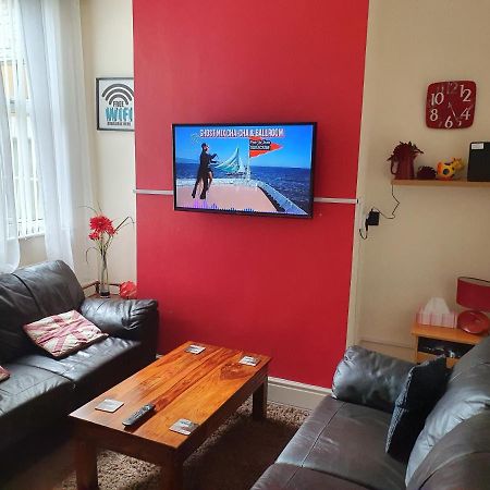 12 Person 6 Bedroom Self Catering House Liverpool Exterior foto